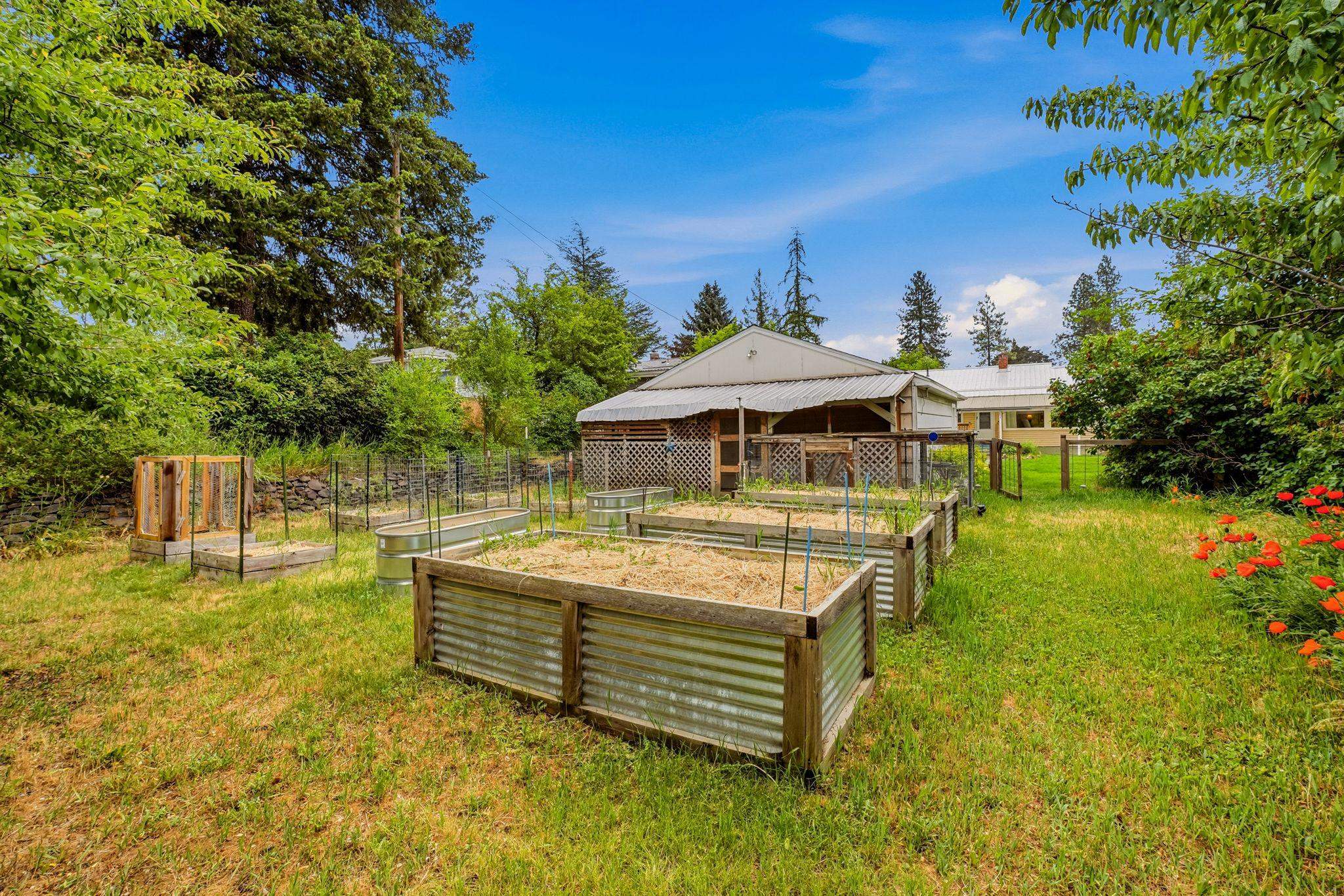 3418 West Queen Place Spokane, WA 99205 - Photo 39 of 44