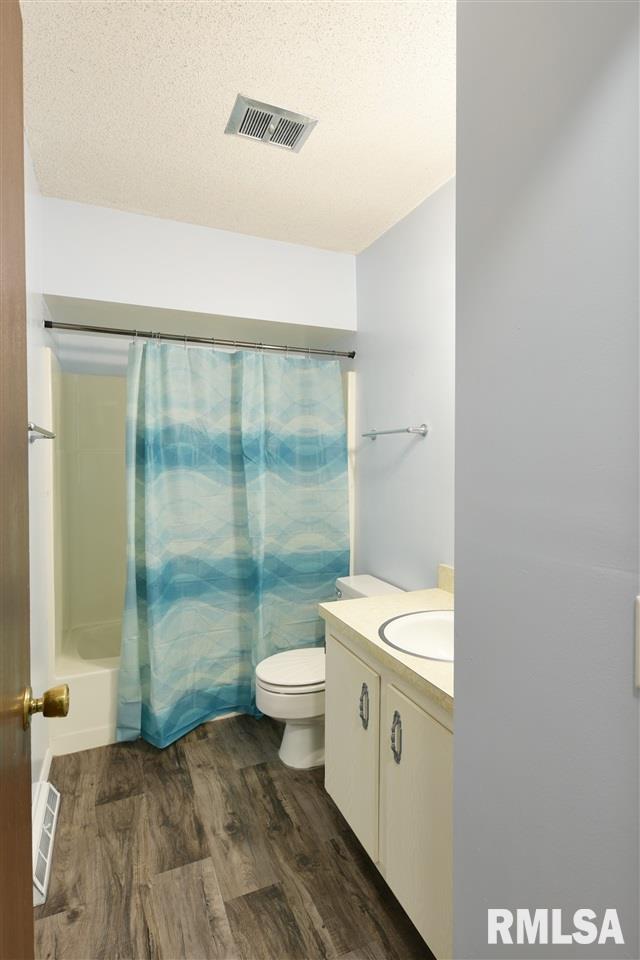 2916 Somerton Road Springfield, IL 62702 - Photo 11 of 34