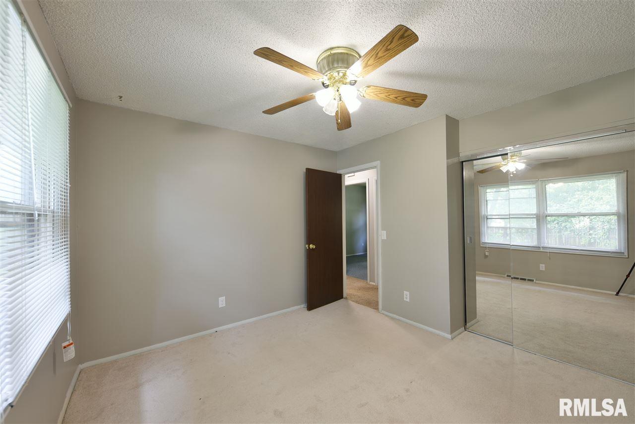 2916 Somerton Road Springfield, IL 62702 - Photo 17 of 34