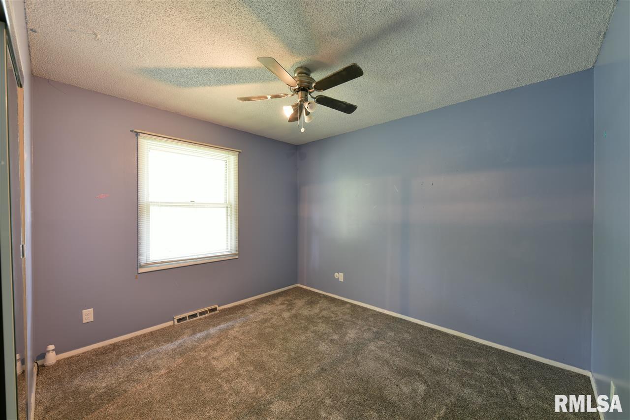 2916 Somerton Road Springfield, IL 62702 - Photo 19 of 34
