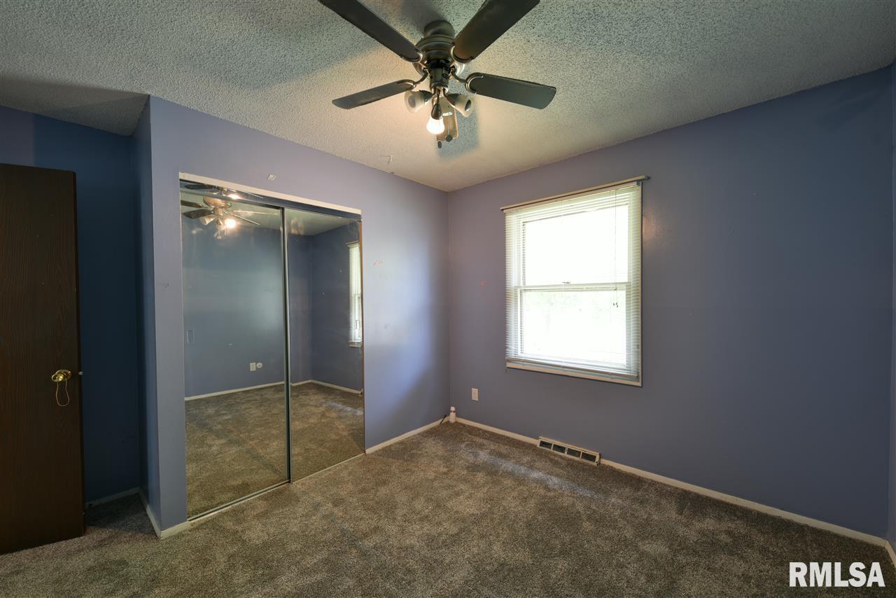 2916 Somerton Road Springfield, IL 62702 - Photo 20 of 34