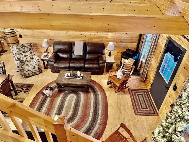 $444,000 | 33 Timberland Road, Pittsburg, NH 03592