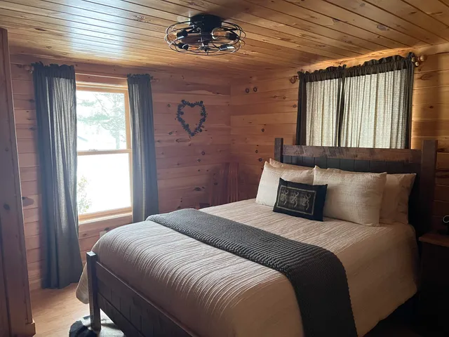 $444,000 | 33 Timberland Road, Pittsburg, NH 03592