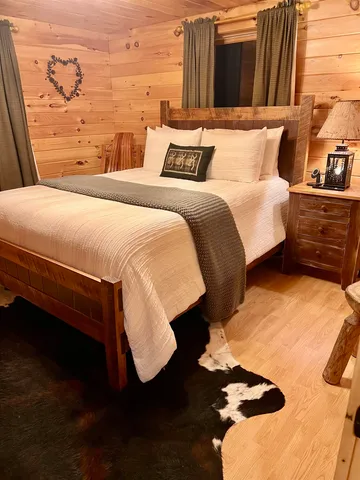 $444,000 | 33 Timberland Road, Pittsburg, NH 03592