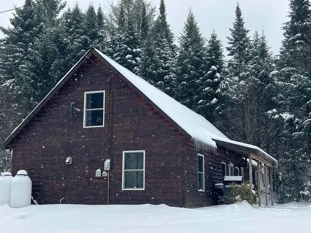 $444,000 | 33 Timberland Road, Pittsburg, NH 03592