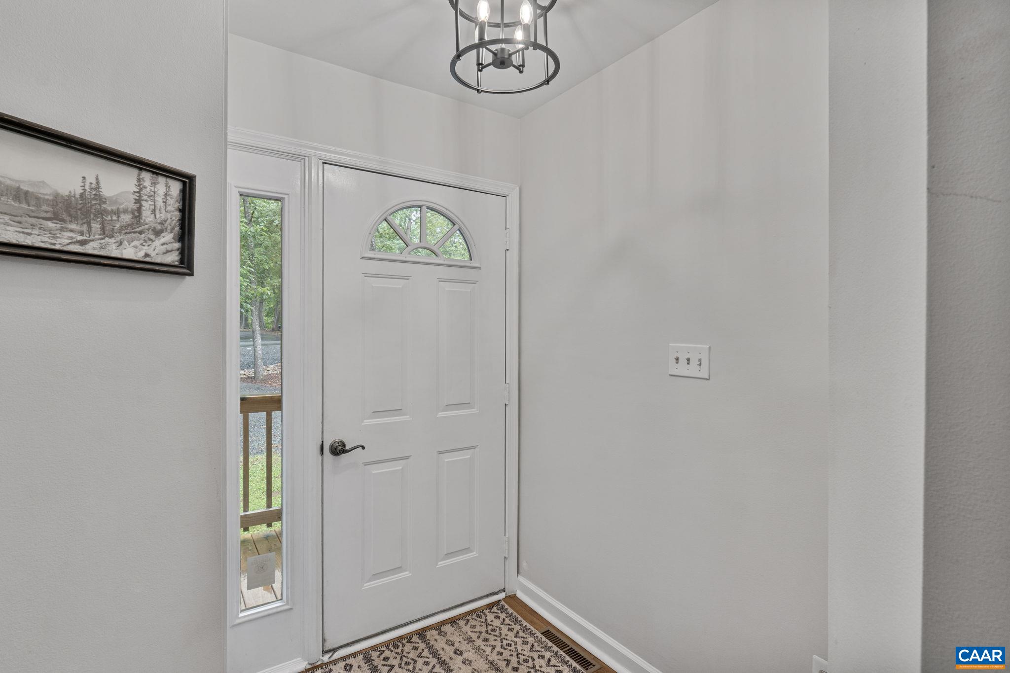 7 Sand Trap Terrace Palmyra, VA 22963 - Photo 11 of 27 a view of a hallway with elevator