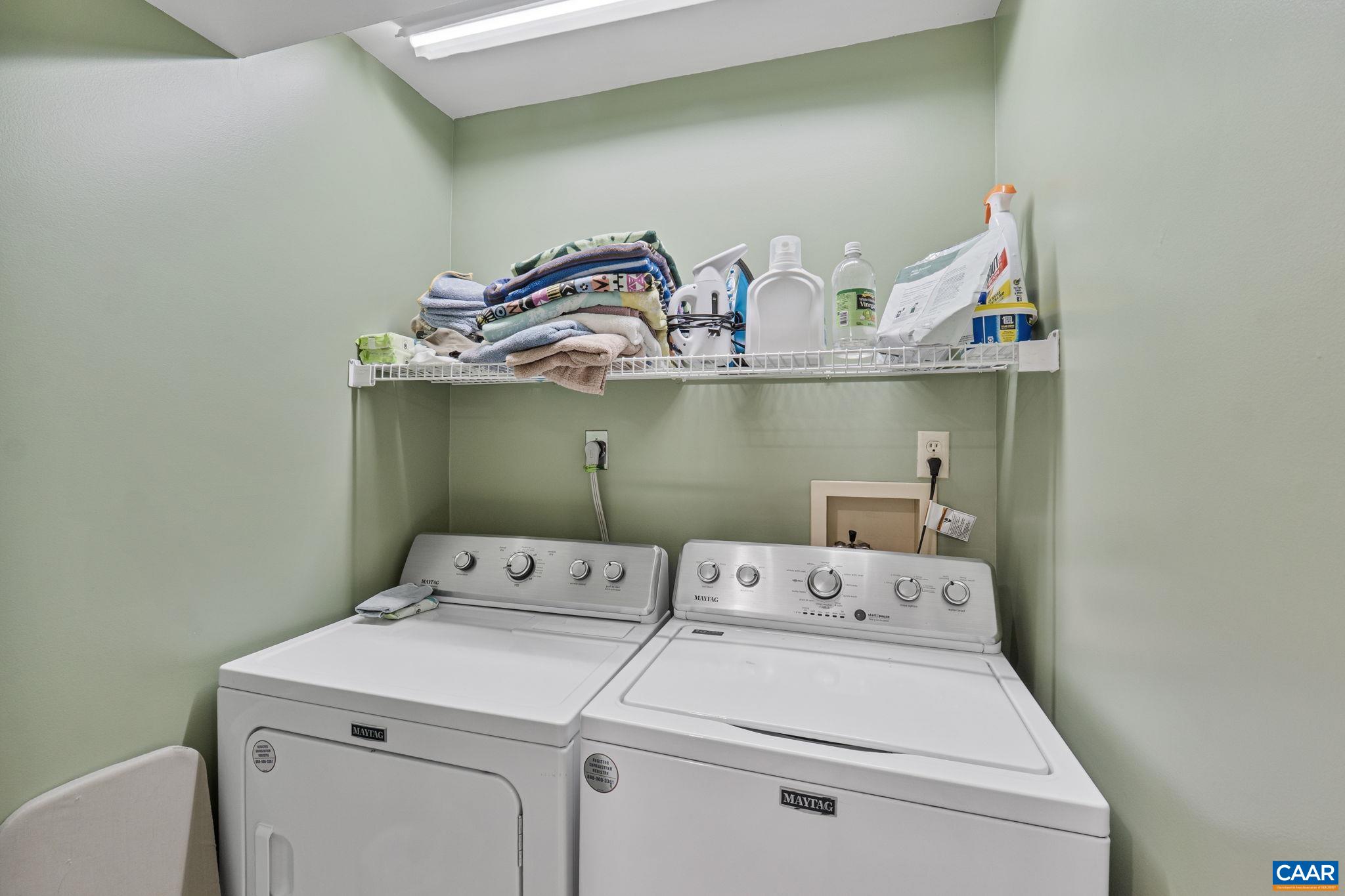 7 Sand Trap Terrace Palmyra, VA 22963 - Photo 27 of 27 a utility room with dryer and washer