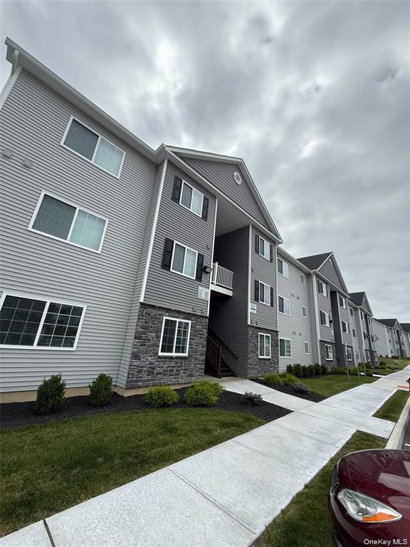 206 Golf Links Road, Unit 814 Middletown, NY 10940 - Photo 4 of 5