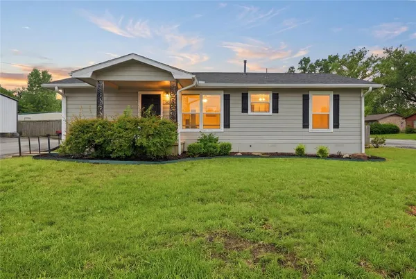 $215,000 | 306 West Haning Street, Howe, TX 75459