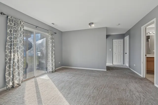 $275,000 | 1703 Fieldstone Drive South, Unit 1703, Shorewood, IL 60404