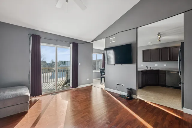 $275,000 | 1703 Fieldstone Drive South, Unit 1703, Shorewood, IL 60404