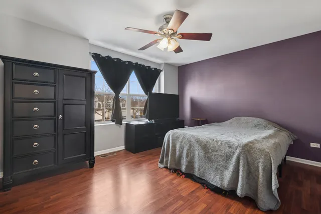 $275,000 | 1703 Fieldstone Drive South, Unit 1703, Shorewood, IL 60404