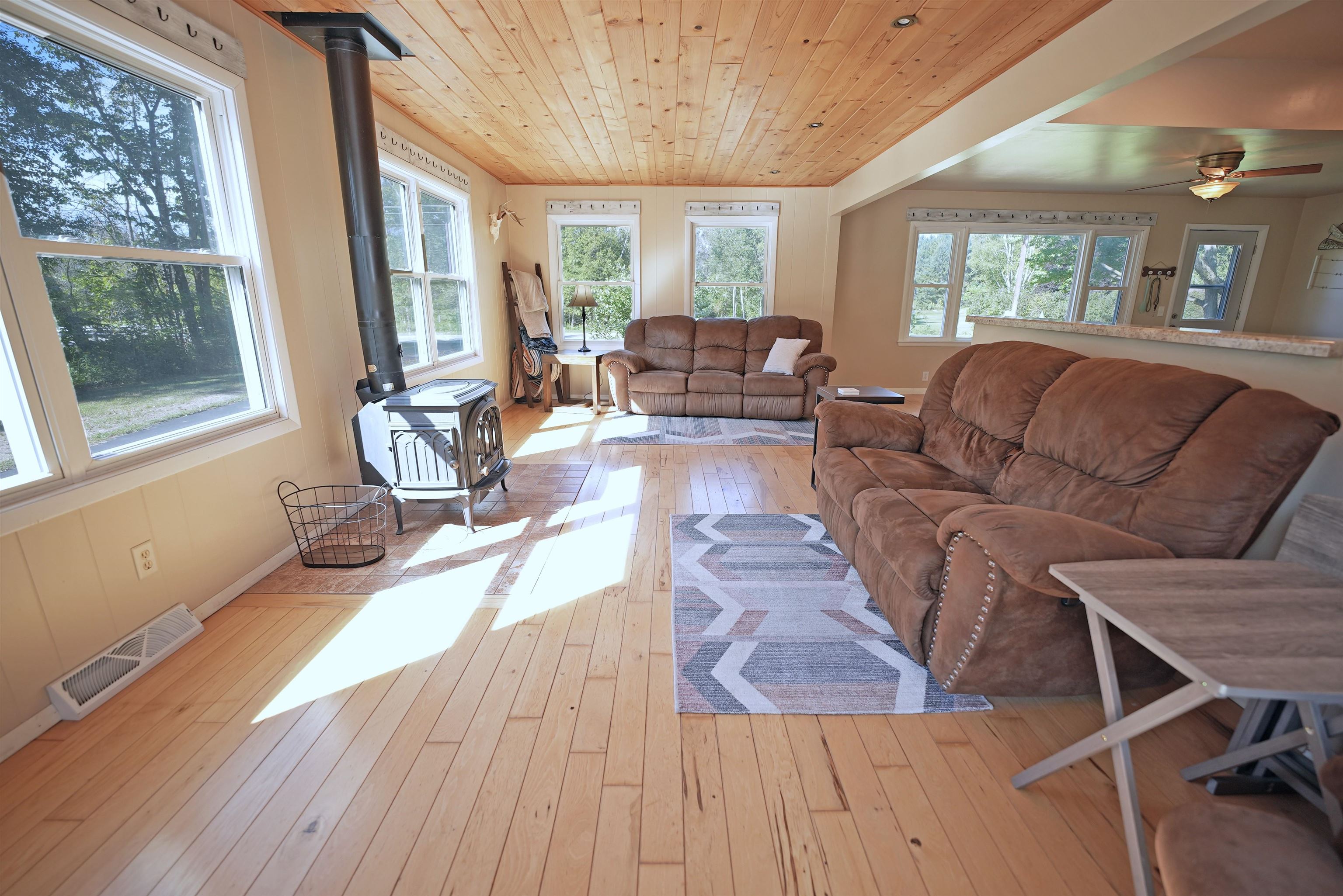N2954 North 23rd Road Coleman, WI 54112 - Photo 6 of 23 Gallery Image 6