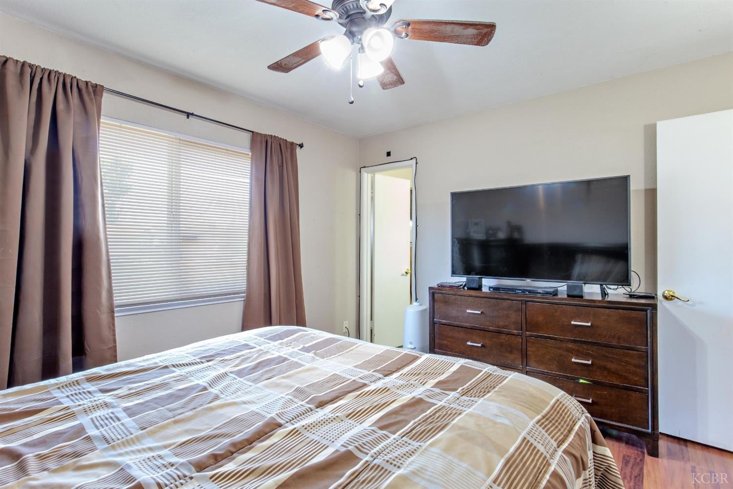 438 West Spring Lane Lemoore, CA 93245 - Photo 18 of 27 Gallery Image 18