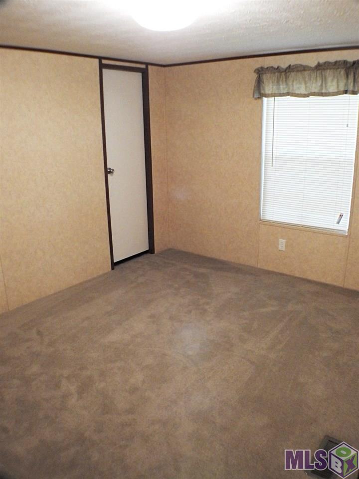 9935 Magnolia Road Denham Springs, LA 70706 - Photo 8 of 12