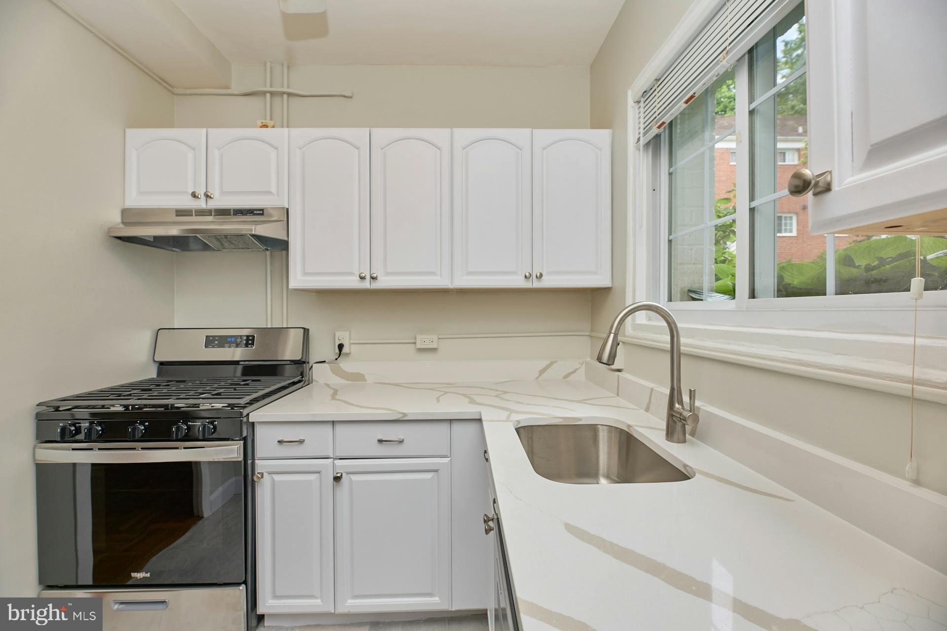 3432 Gunston Road Alexandria, VA 22302 - Photo 7 of 24 Renovated Kitchen