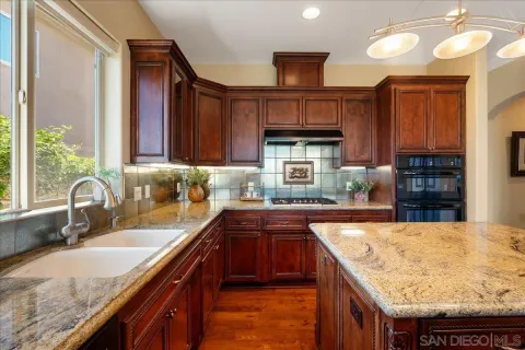 $1,595,000 | 18623 Lancashire Way, San Diego, CA 92128