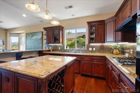 $1,595,000 | 18623 Lancashire Way, San Diego, CA 92128