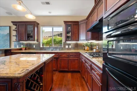 $1,595,000 | 18623 Lancashire Way, San Diego, CA 92128