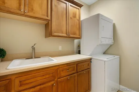 $1,595,000 | 18623 Lancashire Way, San Diego, CA 92128