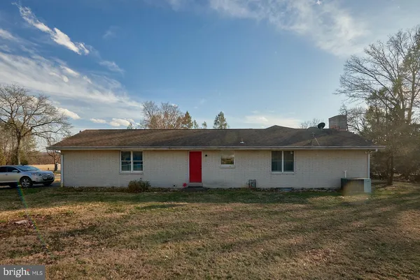 $375,900 | 884 Ahrens Road, Reading, PA 19606