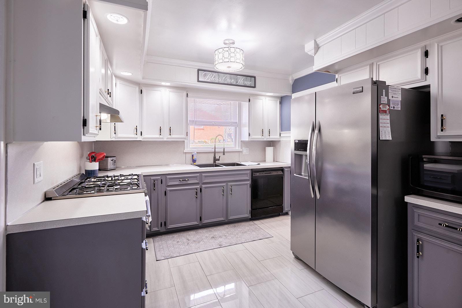 884 Ahrens Road Reading, PA 19606 - Photo 13 of 43