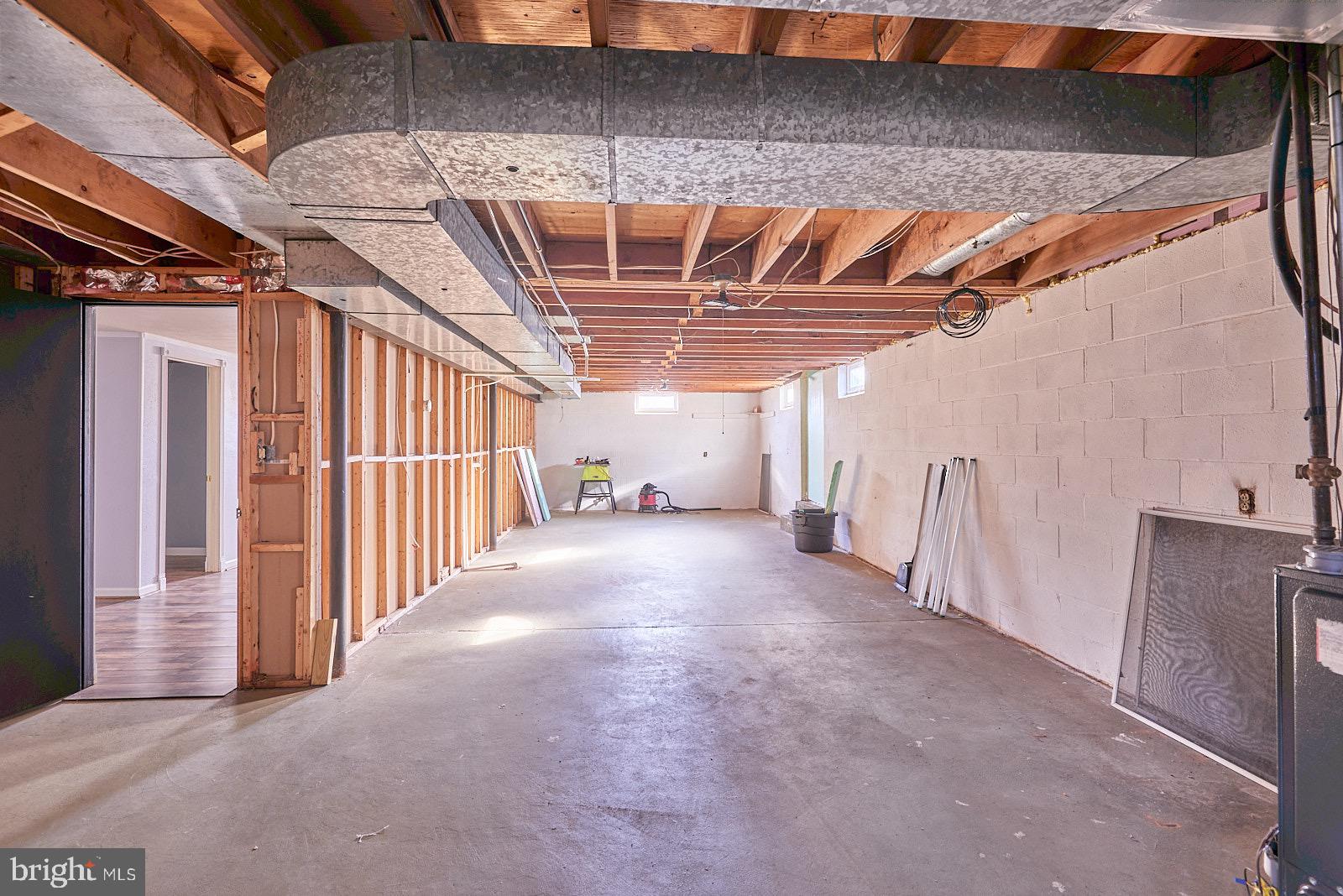 884 Ahrens Road Reading, PA 19606 - Photo 38 of 43