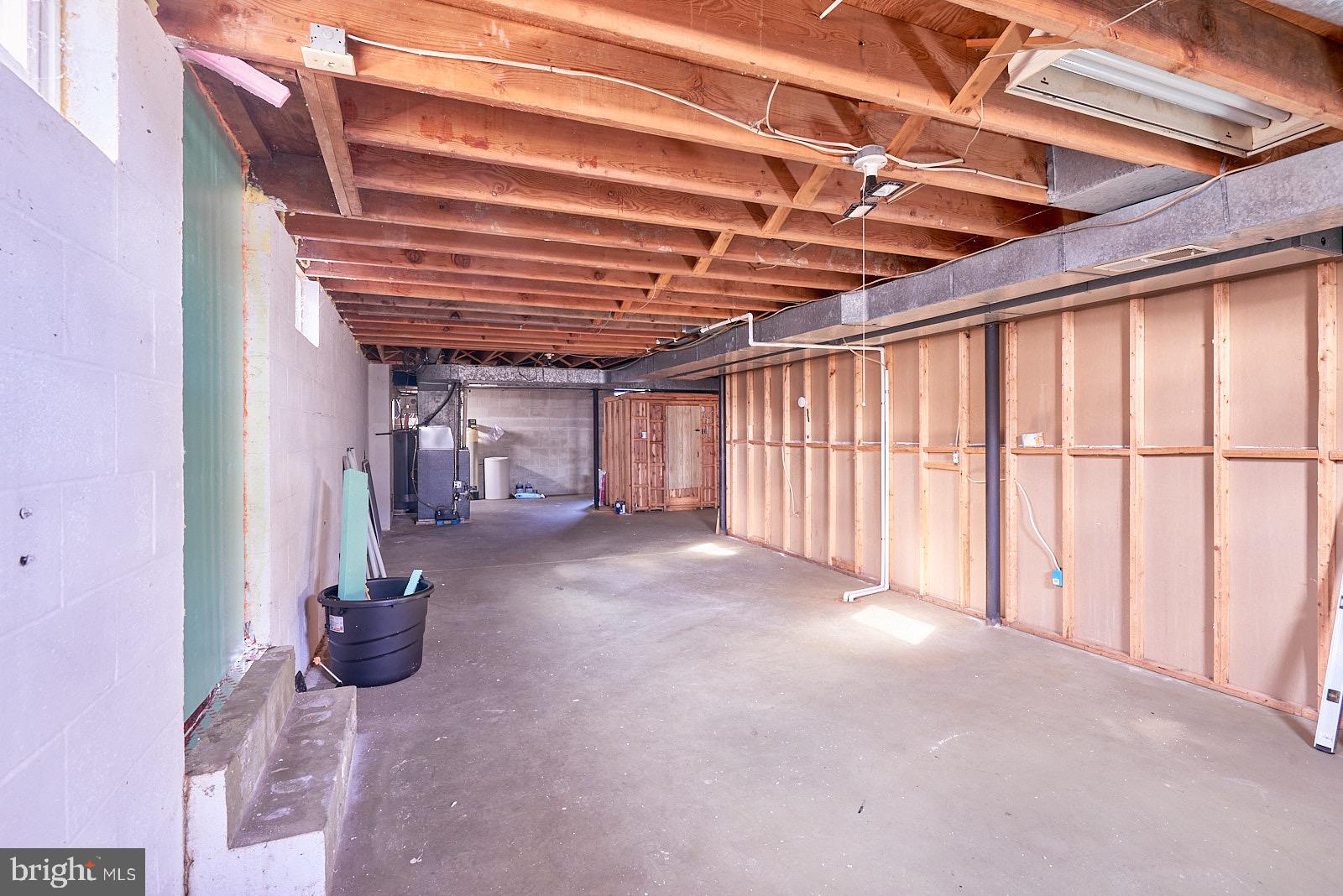 884 Ahrens Road Reading, PA 19606 - Photo 41 of 43