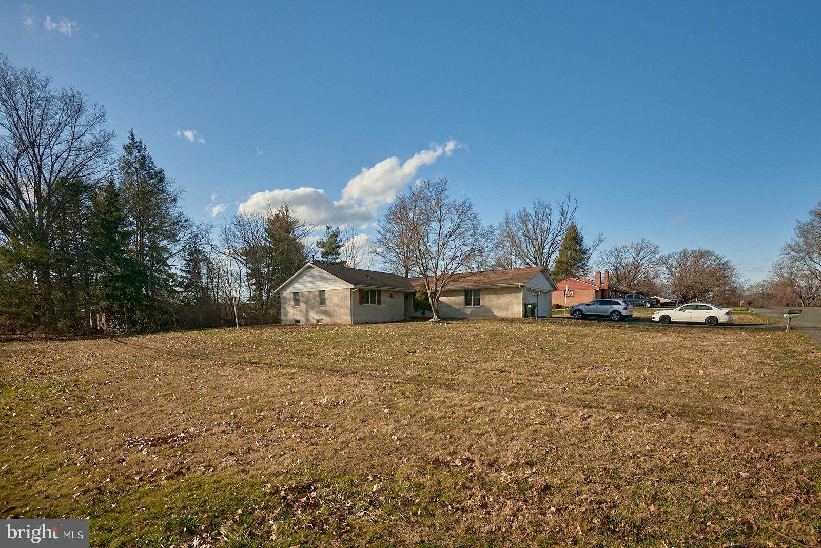 884 Ahrens Road Reading, PA 19606 - Photo 5 of 43