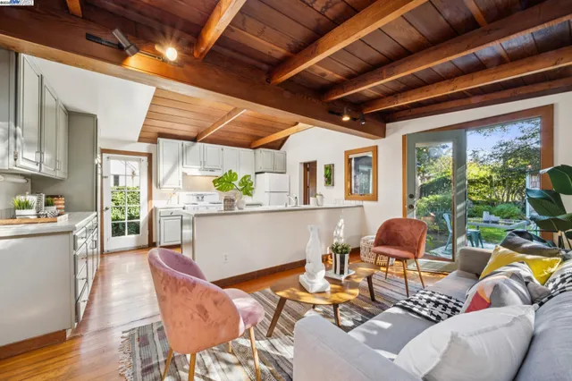 $995,000 | 1197 Curtis Street, Albany, CA 94706