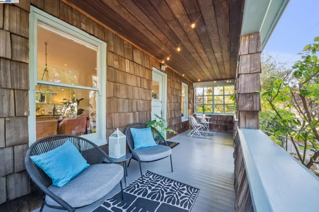 $995,000 | 1197 Curtis Street, Albany, CA 94706