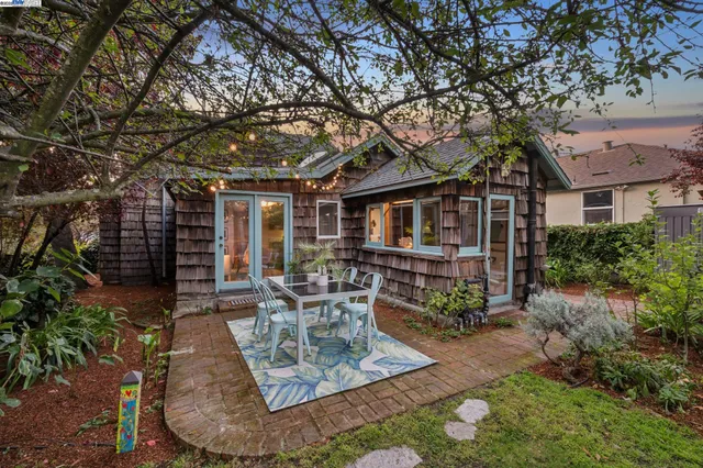 $995,000 | 1197 Curtis Street, Albany, CA 94706