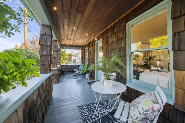 $995,000 | 1197 Curtis Street, Albany, CA 94706