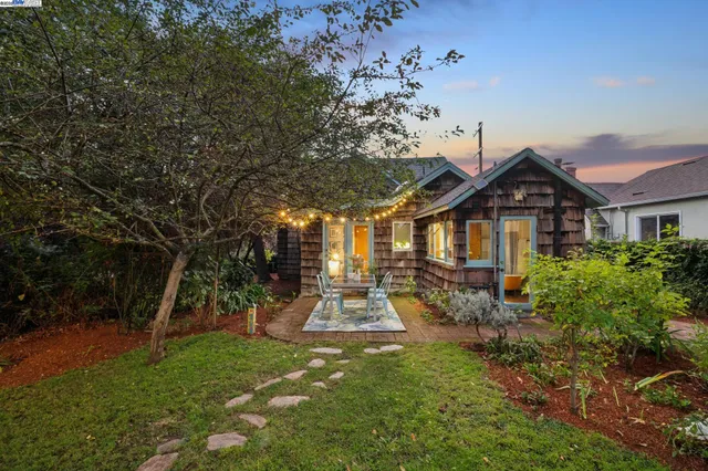 $995,000 | 1197 Curtis Street, Albany, CA 94706