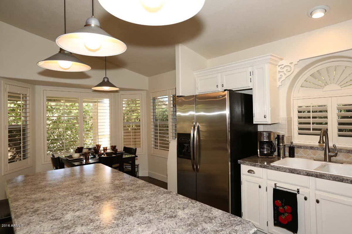 2914 East Calavar Road Phoenix, AZ 85032 - Photo 17 of 39 Kitchen3