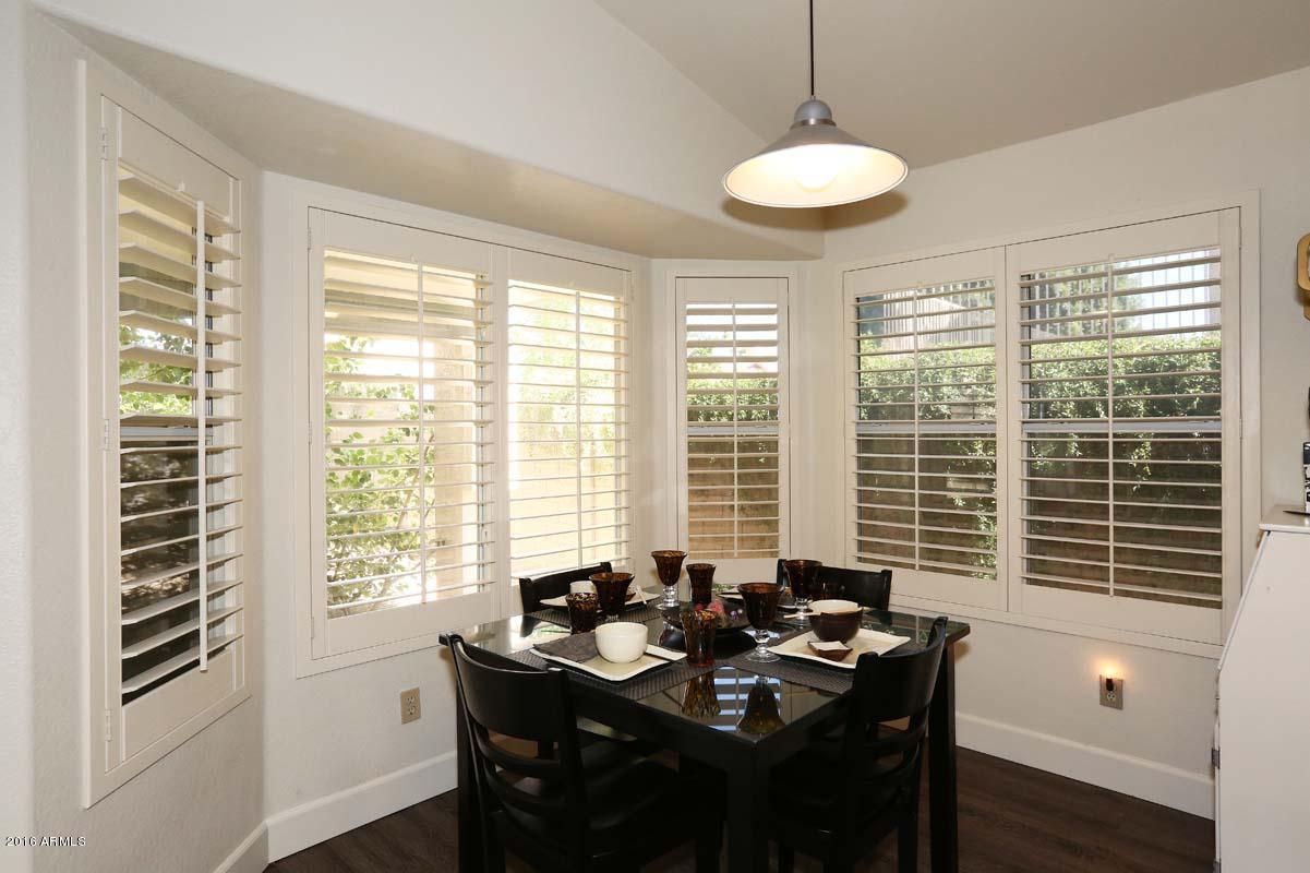 2914 East Calavar Road Phoenix, AZ 85032 - Photo 19 of 39 Breakfast Nook