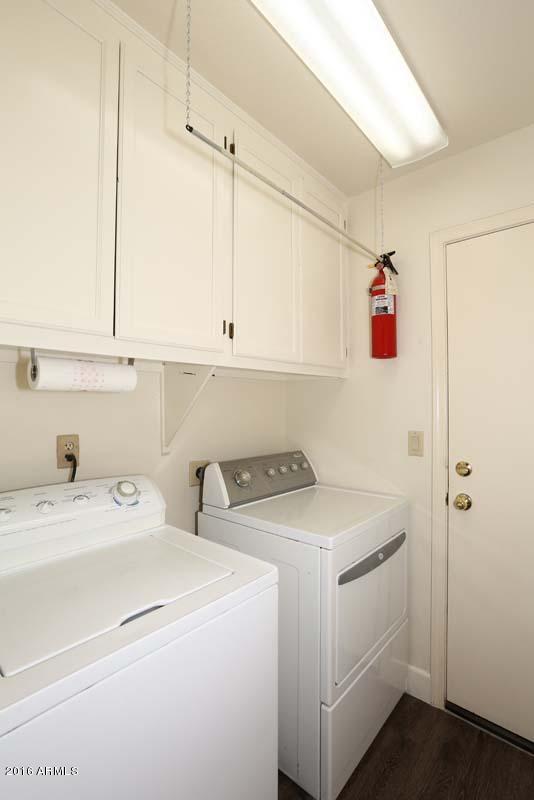2914 East Calavar Road Phoenix, AZ 85032 - Photo 24 of 39 Laundry Room