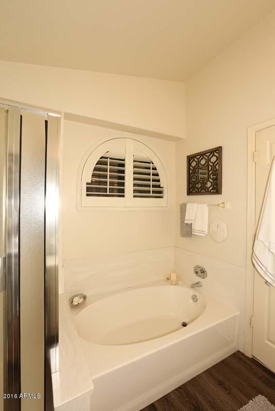 2914 East Calavar Road Phoenix, AZ 85032 - Photo 30 of 39 Master Bath-Garden Tub