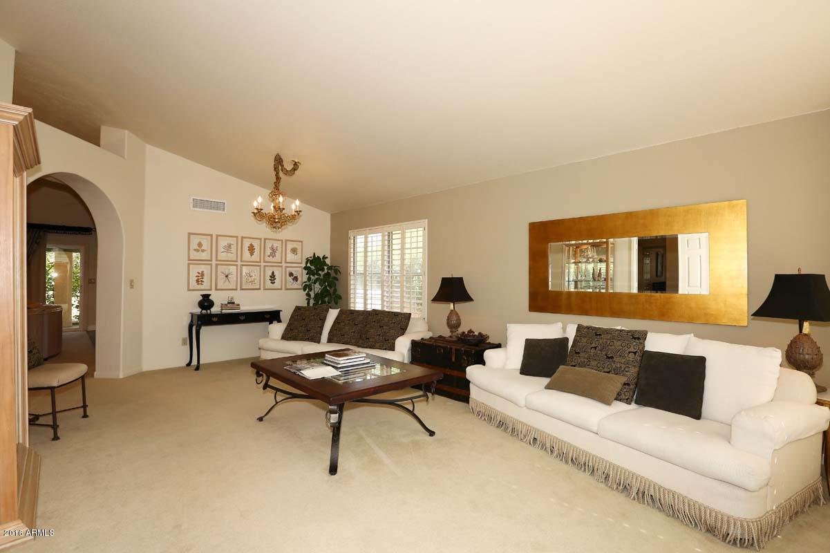 2914 East Calavar Road Phoenix, AZ 85032 - Photo 6 of 39 Living-Dining Room