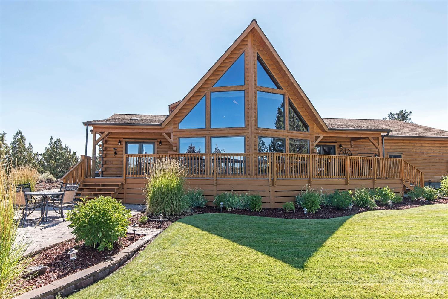 62255 Dodds Road Bend, OR 97701 - Photo 2 of 25 Gallery Image 2