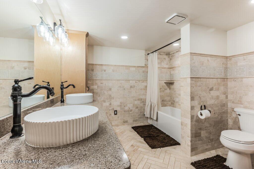 3018 South Signal Point Road Post Falls, ID 83854 - Photo 48 of 117 3rd Full Bath
