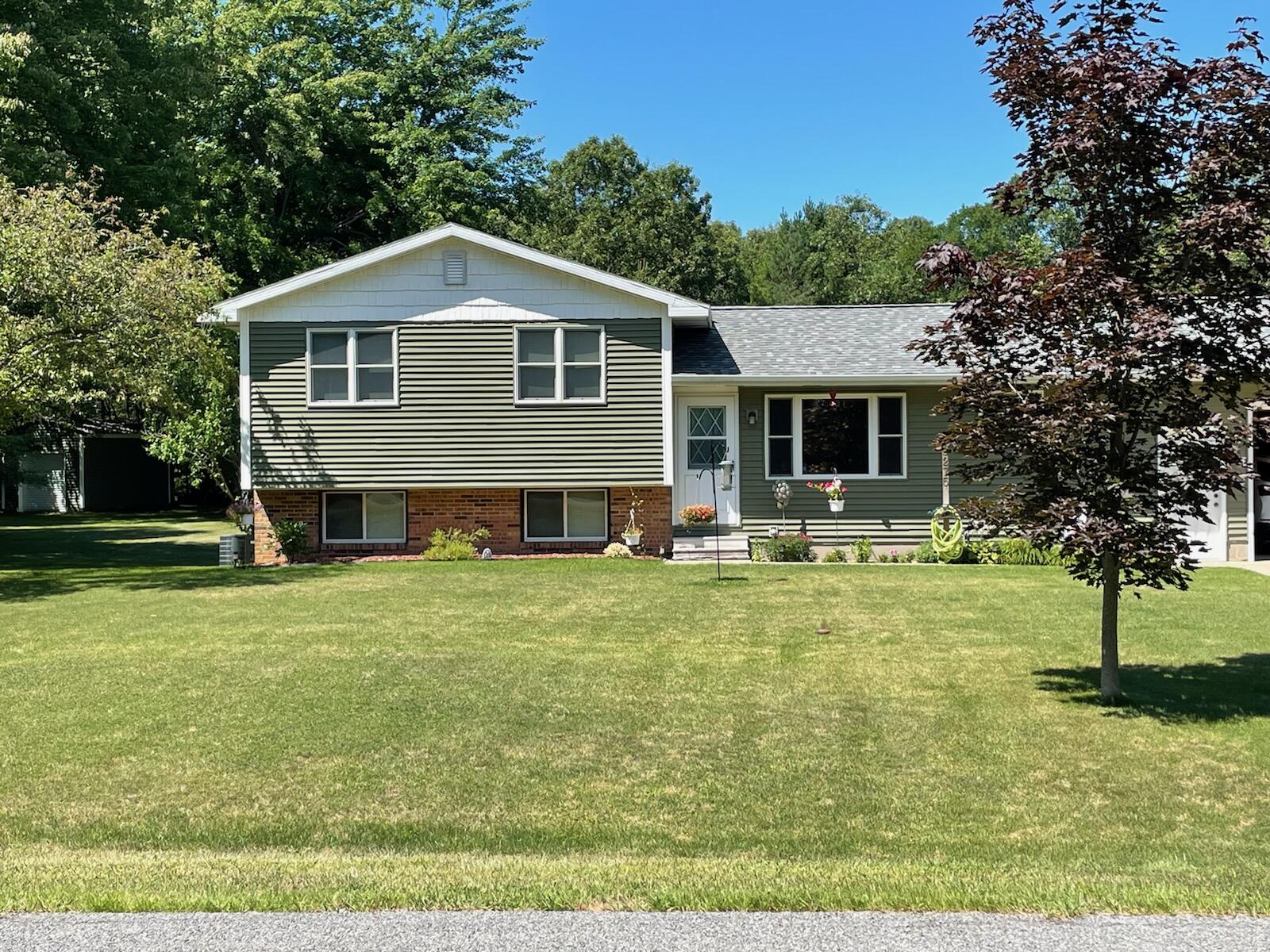 3275 Worden Road Muskegon, MI 49445 - Photo 1 of 42 IMG_7813