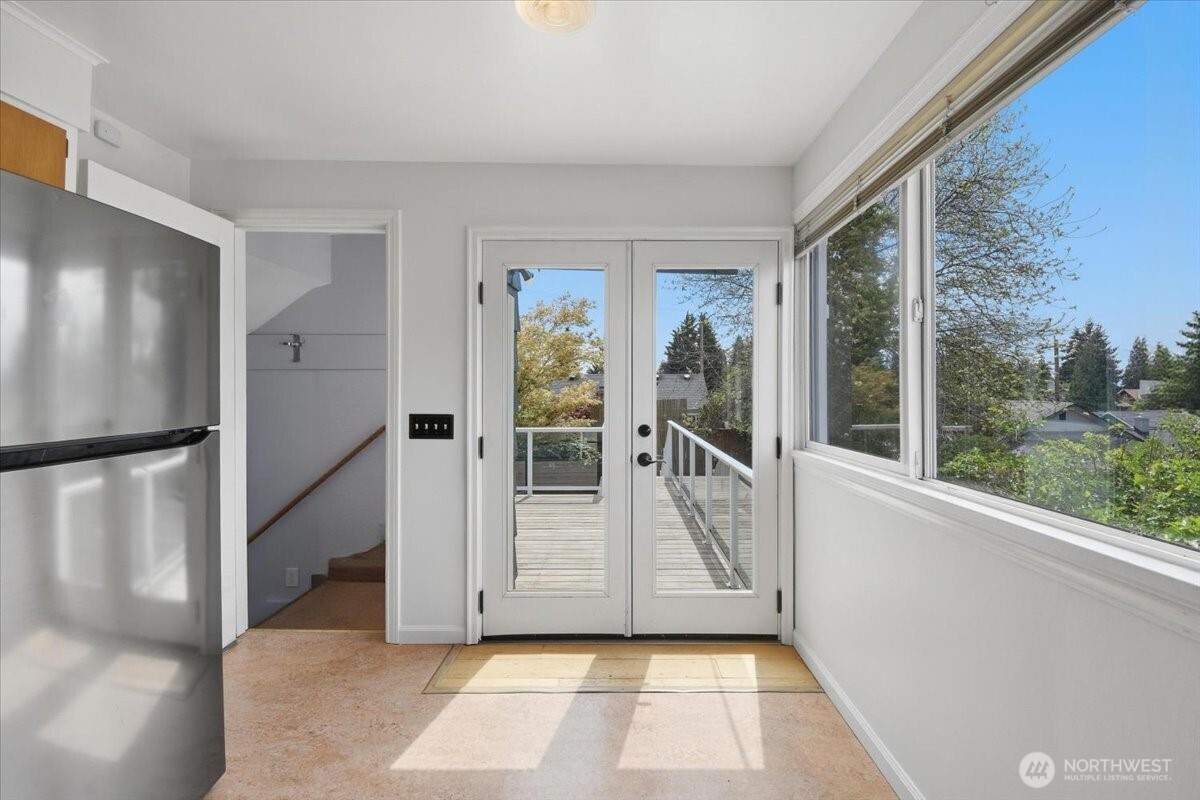 3733 Southwest Webster Street Seattle, WA 98126 - Photo 7 of 22