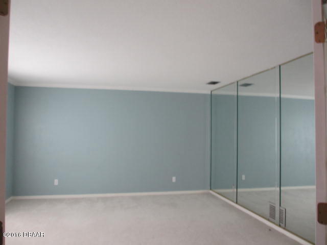 92 Maura Terrace Ponce Inlet, FL 32127 - Photo 4 of 17 IMG_3399