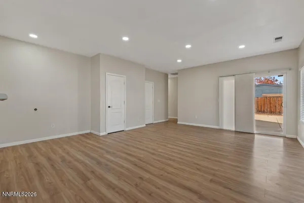 $2,300 | 9435 Stoney Creek Way, Reno, NV 89506