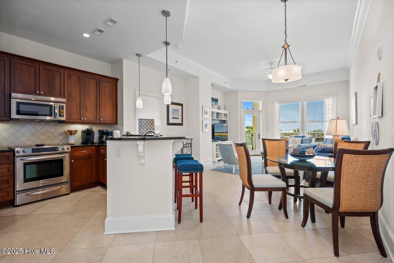 1435 Salter Path Road, Unit E1 Atlantic Beach, NC 28512 - Photo 11 of 65 GVE1 kitchen 1