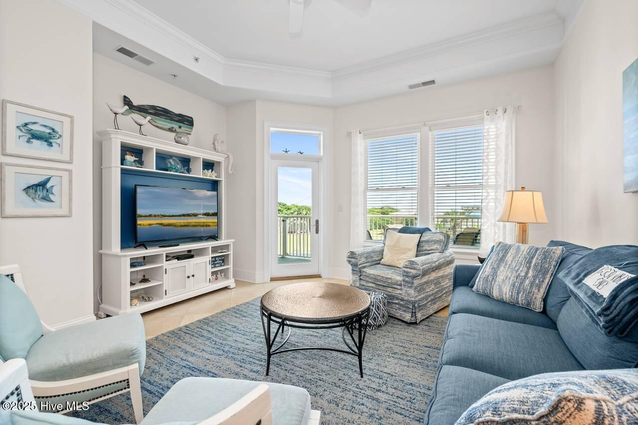 1435 Salter Path Road, Unit E1 Atlantic Beach, NC 28512 - Photo 6 of 65 GVE1 living rm 5