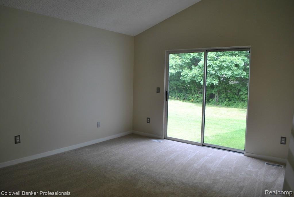 41452 Belden Circle, Unit 56 Novi, MI 48377 - Photo 2 of 15