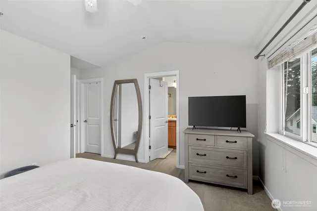 $920,000 | 10901 124th Avenue Northeast, Unit 24, Kirkland, WA 98033