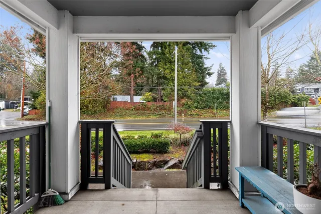 $920,000 | 10901 124th Avenue Northeast, Unit 24, Kirkland, WA 98033